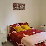 Chez Nous * Μπαστόν