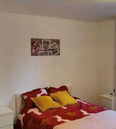 Chez Nous 巴斯托涅